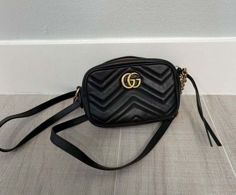 Gucci Pre-Owned 2016-2026 Small GG Marmont Matelasse Leather Crossbody Bag